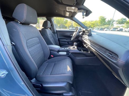 Certified 2025 Honda HR-V Sport image 31