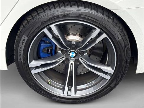 Used 2022 BMW M5 w/ Executive Package image 9