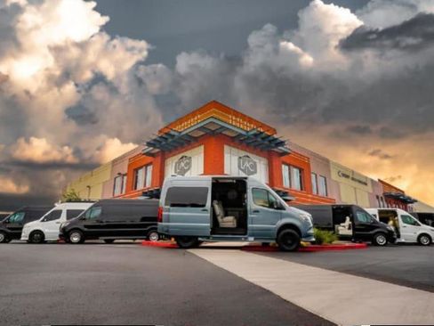 Used 2025 Mercedes-Benz Sprinter 2500 image 24