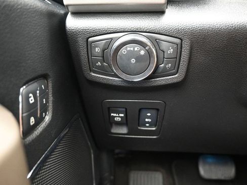 Used 2018 Ford F150 Lariat AWD/4WD image 14