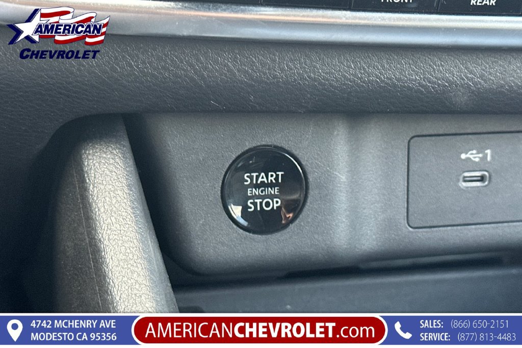 Used 2025 Nissan Rogue SV AWD/4WD image 30
