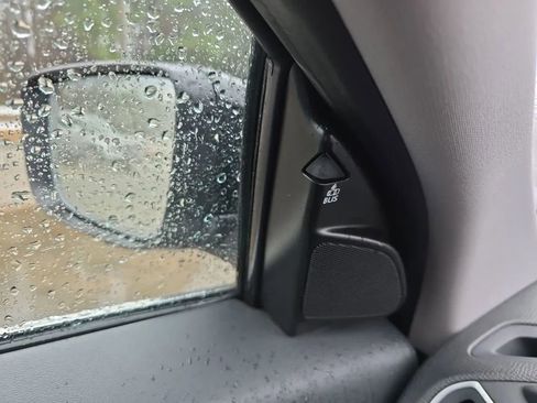 Used 2017 Volvo XC60 T5 Inscription image 26