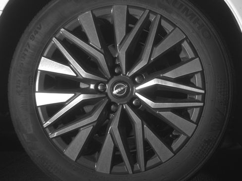 Used 2025 Nissan Altima 2.5 SV FWD image 15