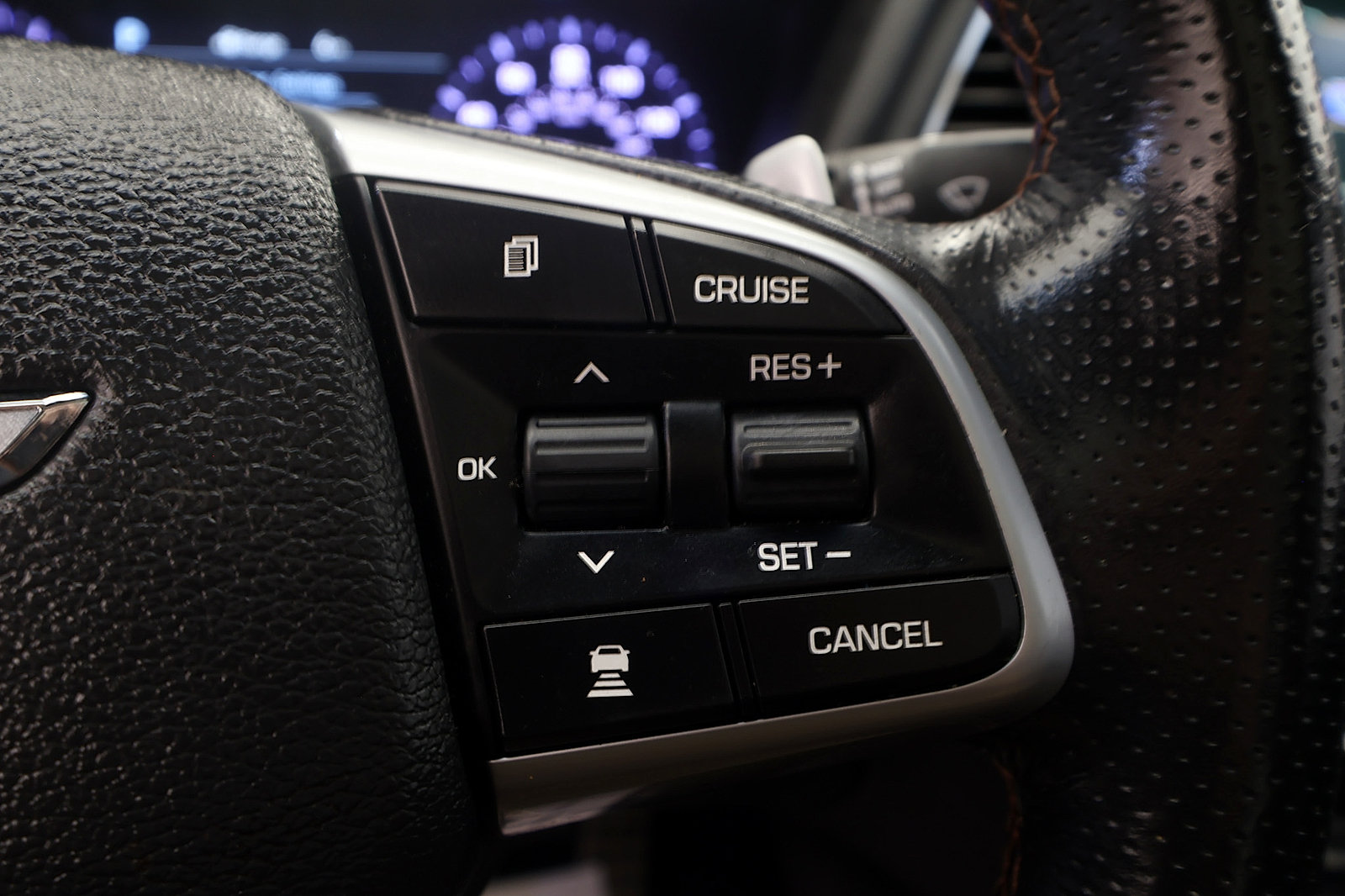 Used 2018 Genesis G80 3.3T Sport AWD/4WD image 32