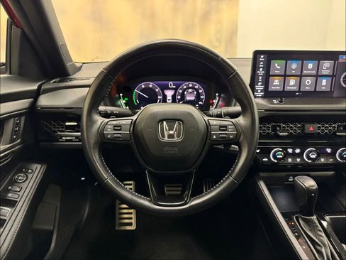 Used 2024 Honda Accord Sport image 18
