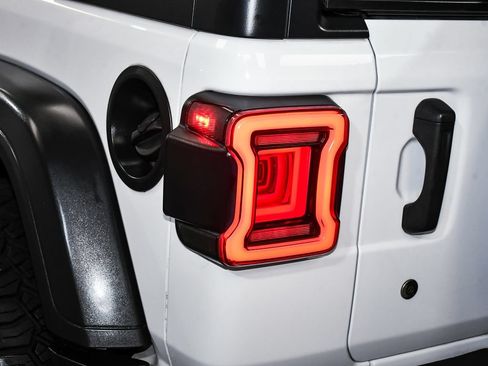 Used 2020 Jeep Wrangler Unlimited Sport AWD/4WD image 69