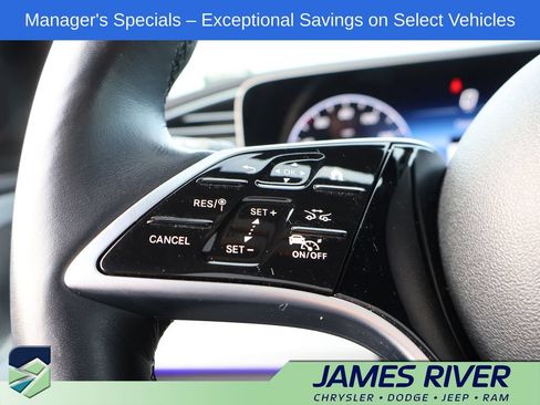 Used 2025 Mercedes-Benz GLE 350 4MATIC image 28