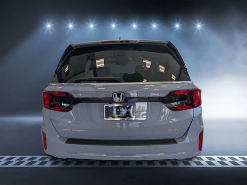New 2026 Honda Odyssey Elite image 3
