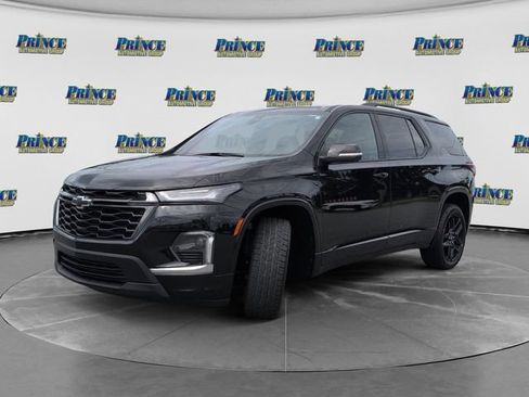 Used 2023 Chevrolet Traverse Premier w/ Redline Edition FWD image 13