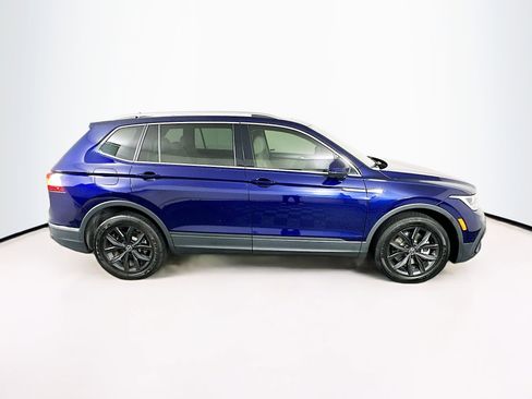 Used 2024 Volkswagen Tiguan SE FWD image 10