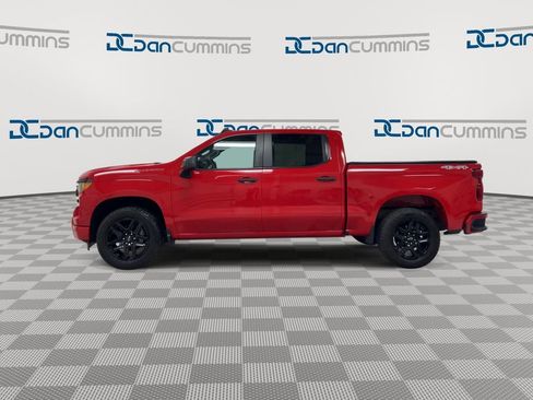 Used 2022 Chevrolet Silverado 1500 Custom AWD/4WD image 5