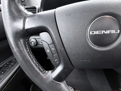 Used 2012 GMC Acadia Denali AWD/4WD image 16