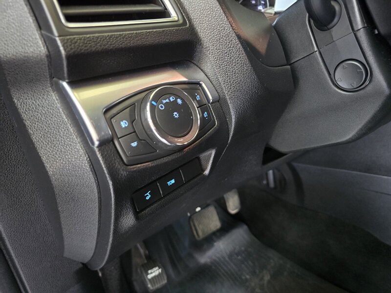 Used 2019 Ford Explorer Limited w/ Class III Trailer Tow Package AWD/4WD image 24