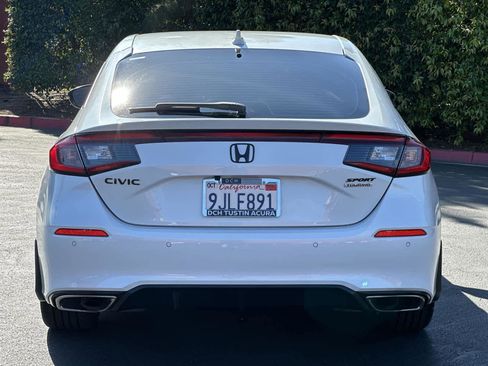 Used 2023 Honda Civic Sport Touring image 5