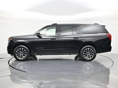 Used 2025 Ford Expedition Max Platinum AWD/4WD image 8