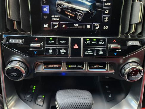 Used 2022 Lexus LX 600 F Sport w/ Accessory Package (Z1) image 19