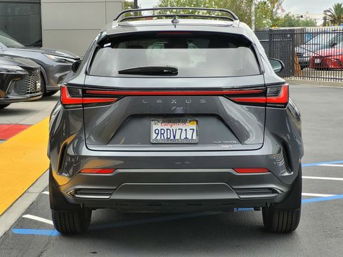 Used 2025 Lexus NX 350h AWD w/ Premium Package image 5