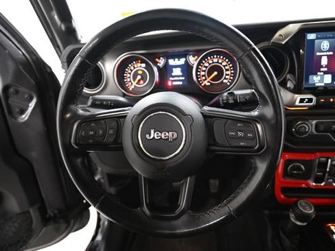 Used 2019 Jeep Wrangler Unlimited Sport S AWD/4WD image 4