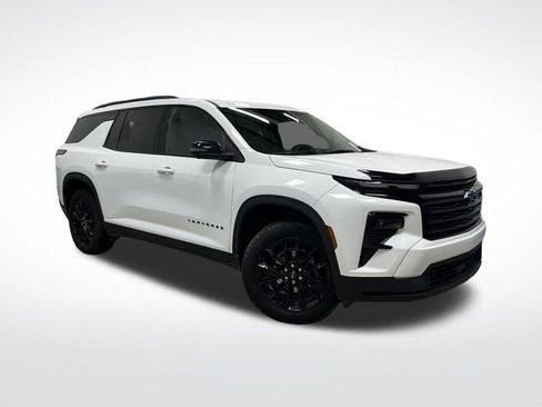 Used 2024 Chevrolet Traverse LT w/ Midnight/Sport Edition image 43