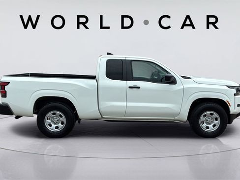 Used 2024 Nissan Frontier S w/ S Utility Package image 15