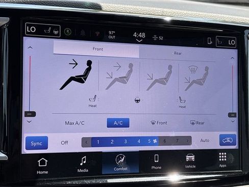 Used 2025 Chrysler Pacifica Select FWD image 35