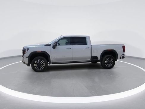 Used 2024 GMC Sierra 2500 Denali Ultimate w/ Max Trailering Package AWD/4WD image 4