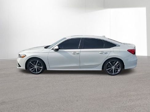 Used 2023 Honda Civic Touring image 5