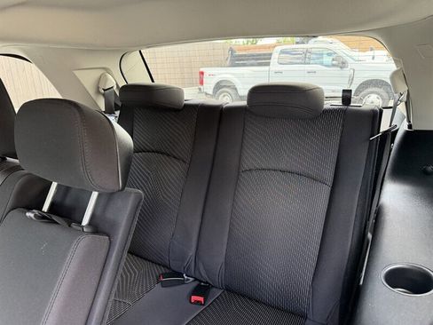 Used 2018 Dodge Journey SE w/ Connectivity Group FWD image 23