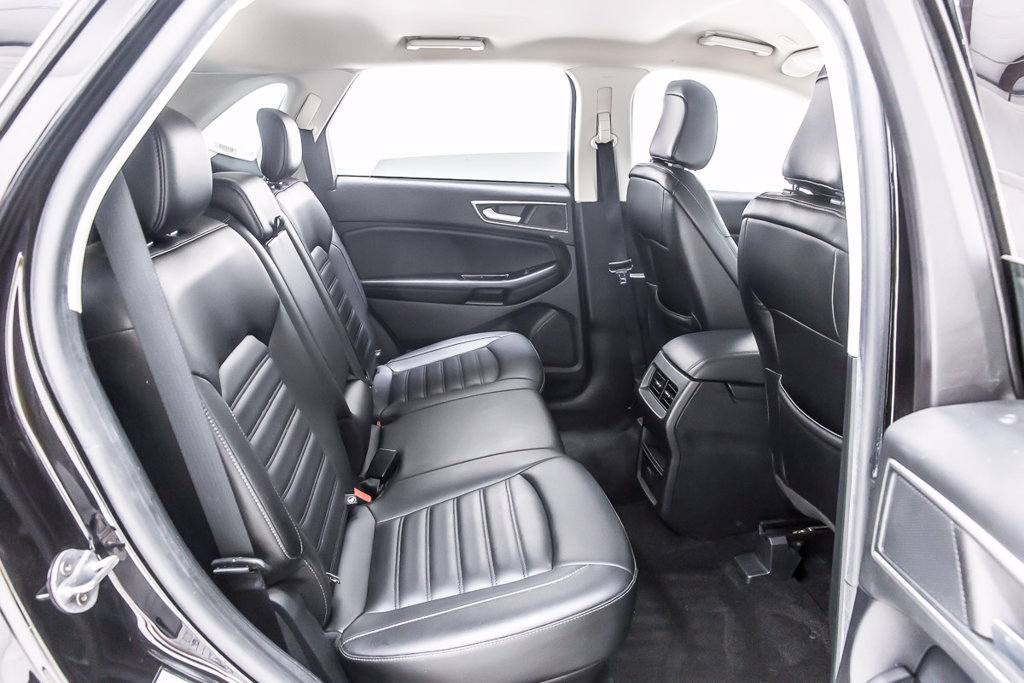 Used 2020 Ford Edge SEL FWD image 33