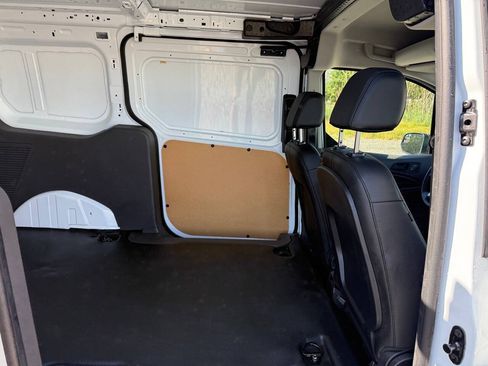 Used 2020 Ford Transit Connect XL FWD image 24