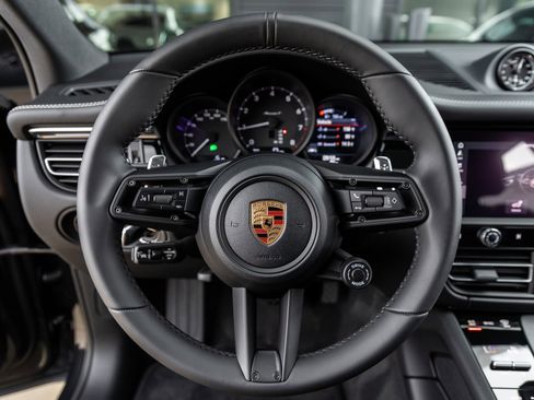 New 2026 Porsche Macan Turbo image 31