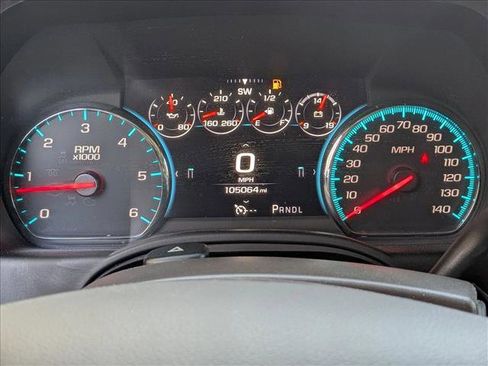 Used 2017 Chevrolet Suburban LT image 11