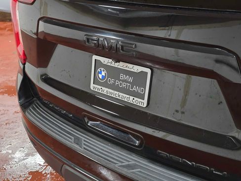 Used 2024 GMC Yukon XL Denali w/ Max Trailering Package image 16