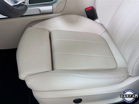 Certified 2025 Mercedes-Benz GLB 250 image 19