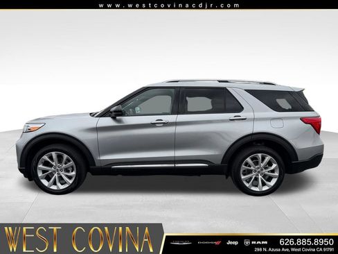 Used 2024 Ford Explorer Platinum w/ Technology Package AWD/4WD image 4