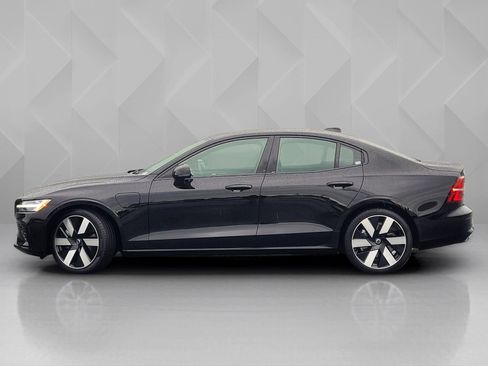 Certified 2023 Volvo S60 T8 Ultimate w/ Climate Package AWD/4WD image 3