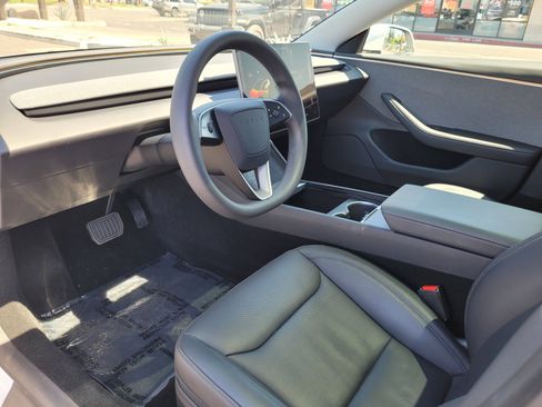 Used 2025 Tesla Model 3 Long Range RWD image 10