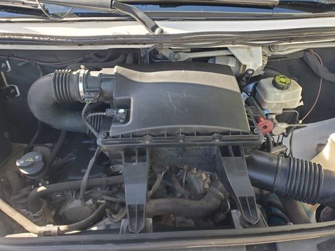 Used 2014 Mercedes-Benz Sprinter 2500 image 4