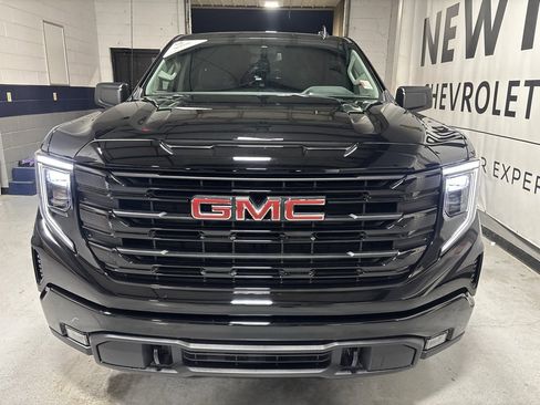 New 2026 GMC Sierra 1500 Elevation image 34