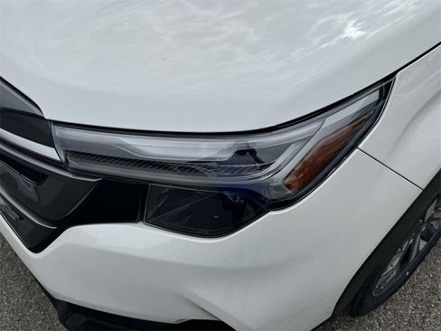 New 2025 Subaru Forester Touring image 8