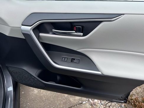 New 2025 Toyota RAV4 XLE Premium image 9