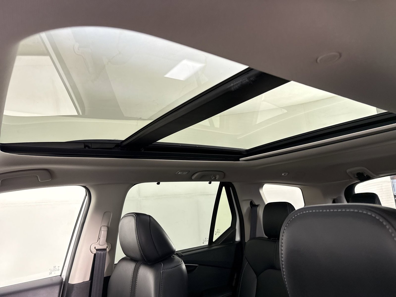 Used 2023 Honda Pilot Touring image 18