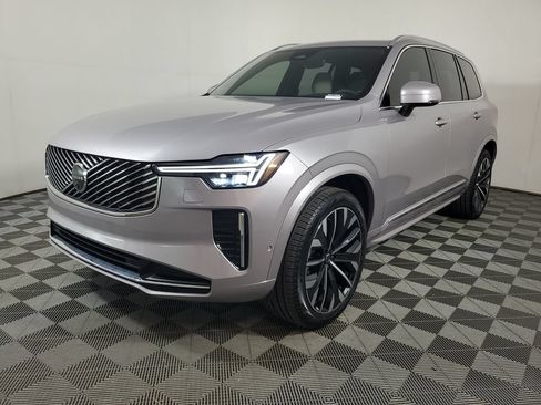 Used 2026 Volvo XC90 B6 Plus w/ Protection Package Premier AWD/4WD image 3