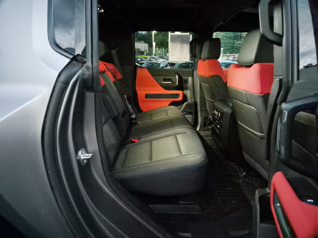 Used 2026 GMC Hummer EV 3X w/ Carbon Fiber Edition Package AWD/4WD image 35
