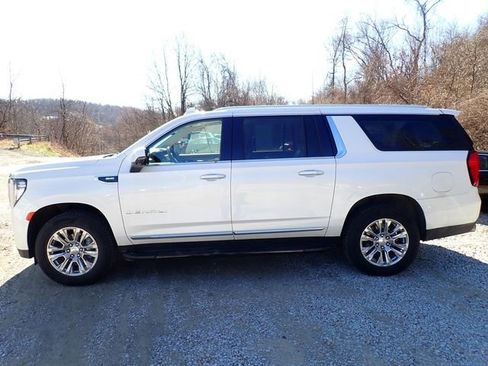 Used 2023 GMC Yukon XL Denali image 6