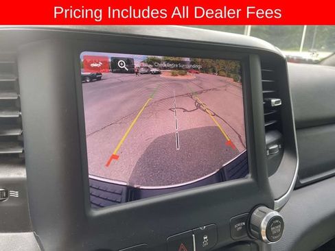 Used 2024 RAM 3500 Big Horn AWD/4WD image 32