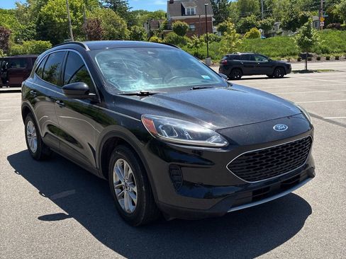 Used 2020 Ford Escape SE AWD/4WD image 2