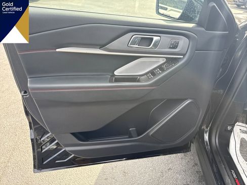 Used 2025 Ford Explorer ST image 13