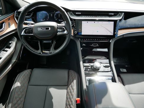 New 2026 Jeep Grand Cherokee L Summit image 10