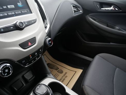Used 2018 Chevrolet Cruze LS w/ LS Fleet Convenience Package image 14